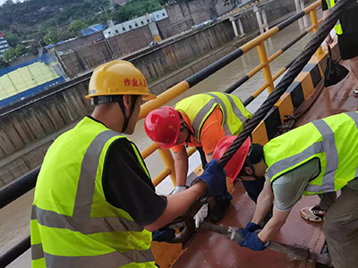 66971b11e8b96.jpg 2.1緊固防風(fēng)拉索.jpg