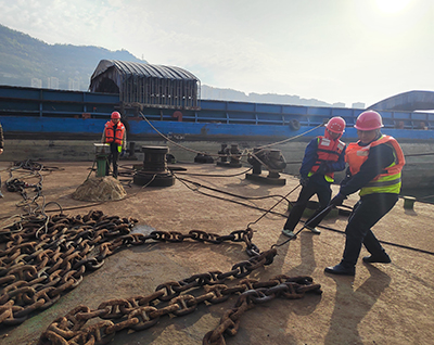 66971b4b21c7e.jpg 5.1排疊躉船.jpg